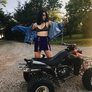 Meet your Posher, Ava